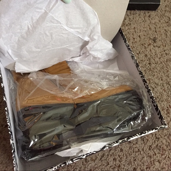 GoJane Boots - Picture 4 of 4