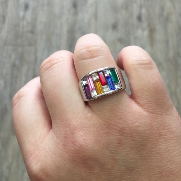 🆕 4ct Colorful Swarovski Crystal Ring - Picture 4 of 4
