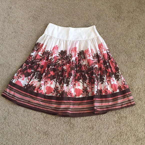 Pink Floral Skirt! - Picture 2 of 3