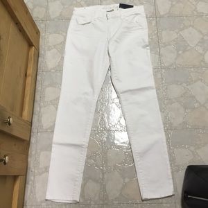NWT A&E white skinnies & AE Jeggings BUNDLE