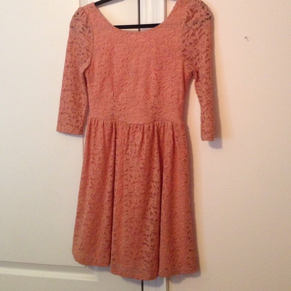 Pink 3/4 sleeve dress