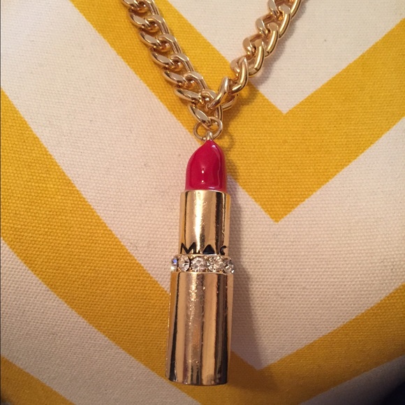 Gold Chain - Picture 2 of 3