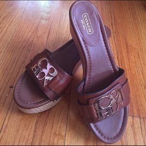 Coach Sandals💟