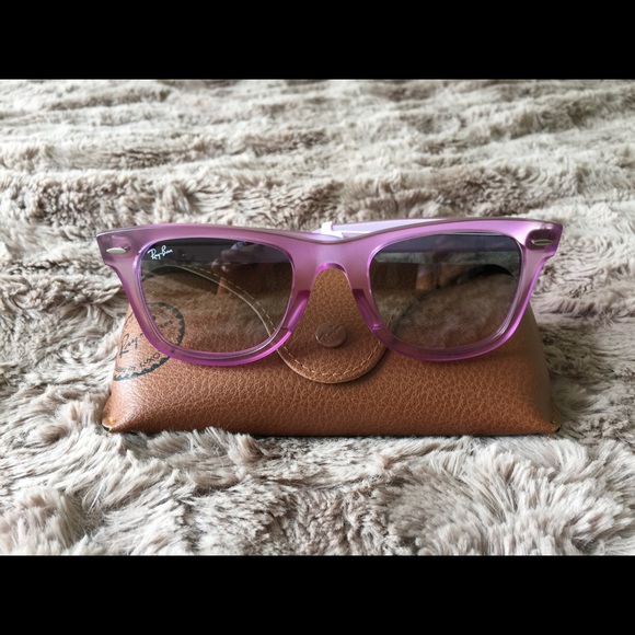 Ray-Ban Accessories - 🎉NWT Authentic🎉 Ray-ban Wayfarer Ice Pop