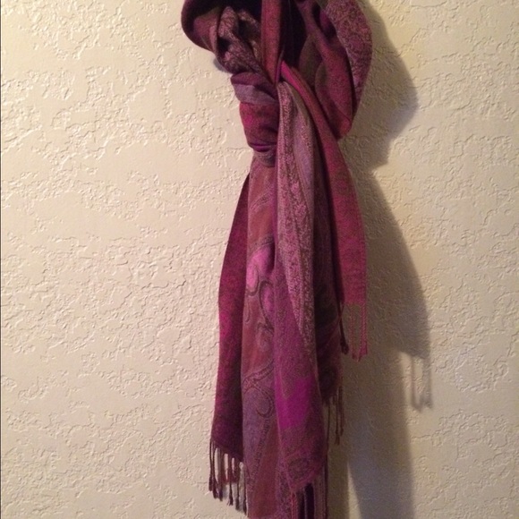 Scarf - Picture 2 of 2