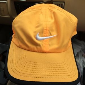 Nike tennis hat