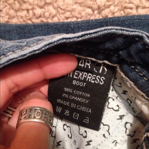 Bundle - Picture 2 of 3