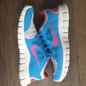 Youth Girls Nike Free Run 5.0