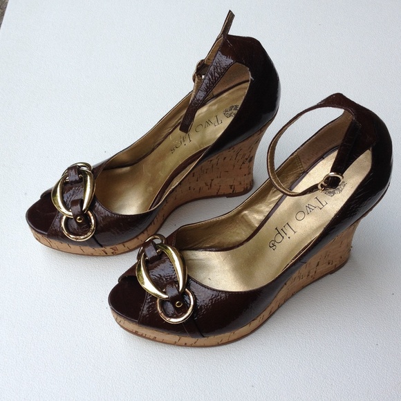 Luichiny Patent Buckle Wedge