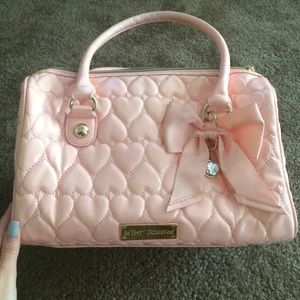 Betsey Johnson baby pink purse 🎀
