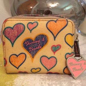 DOONEY & BOURKE SMALL ZIP WALLET