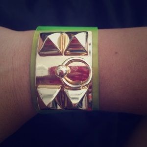 Green and gold bracelet