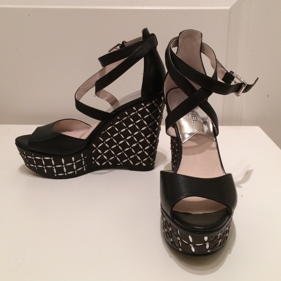 MICHAEL KORS Black and Silver Wedges