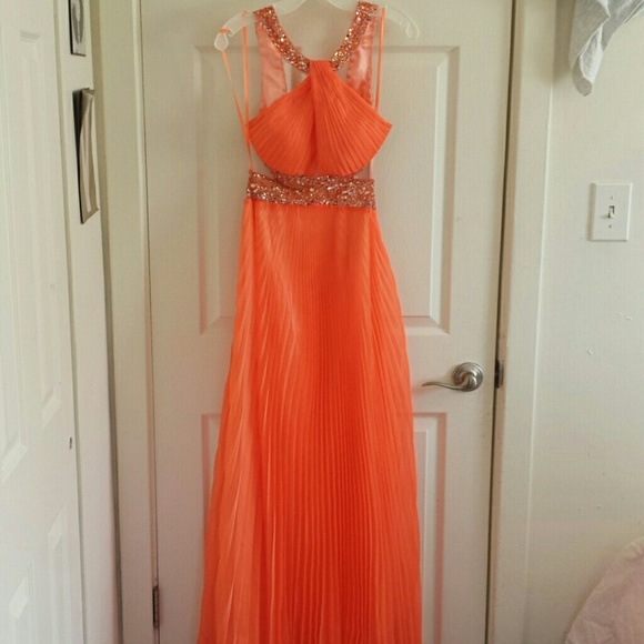 PROM DRESS!!