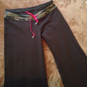 Bebe sport gray and military green color yoga .