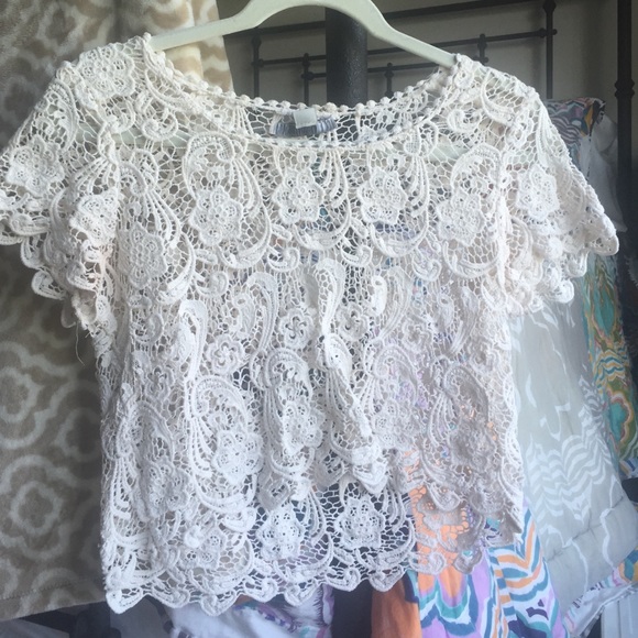 Crotchet crop top