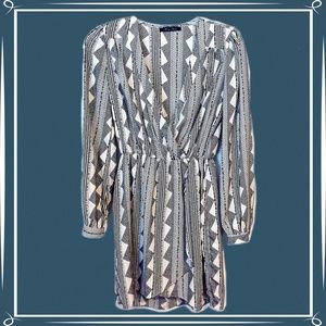 NWOT Black & White Silk V-Neck Long Sleeve Dress