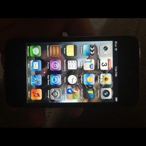 8g Apple IPOD touch