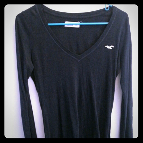 Hollister Two T Shirt Bundle!!