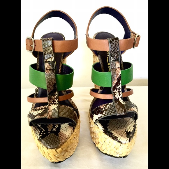 🔴♥️SOLD♥️🔴 it's a jungle out there - Picture 2 of 4