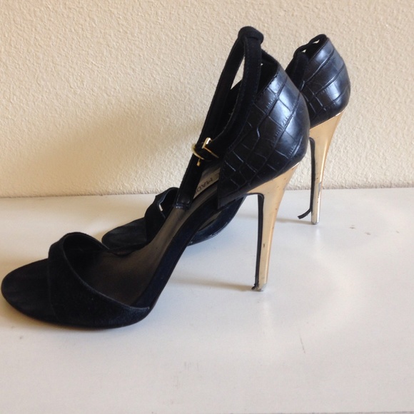 Steve Madden Sandal Black + Gold Heels - Picture 2 of 4