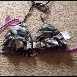 Camo bathing suit top size medium. Nwot