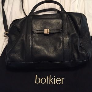 Black botikier handbag.
