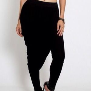 NIP/LOOSE DRAPE HAREM PANTS/LEGGINGS