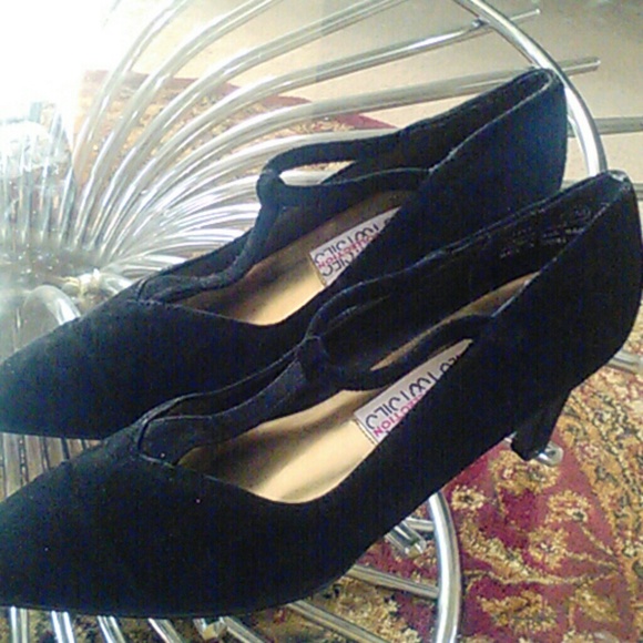 Shoes - Picture 2 of 2