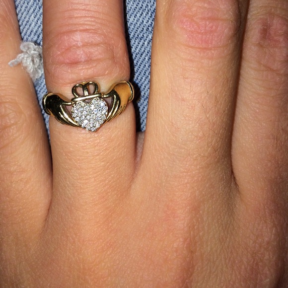 Claddaugh ring size 6