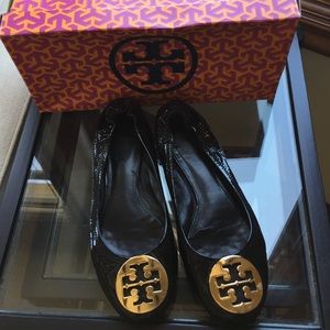 Tory Burch Black Patten Flat size 6.5