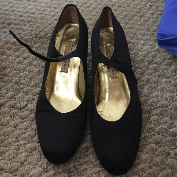 Shoes size 8m