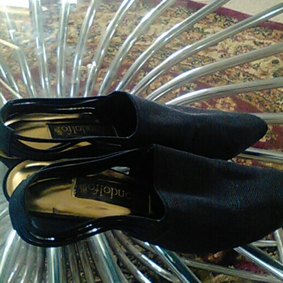 Shoes - Picture 2 of 3