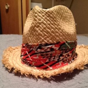Straw hat with colorful fabric band