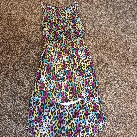 High low flowy sleeveless animal print dress