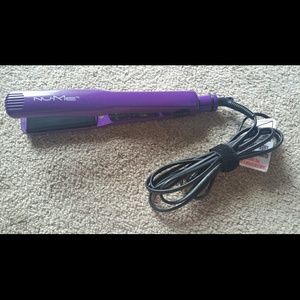NuMe Vintage Flat Iron