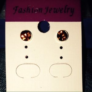 🌟 Brand New Crystal Gold Plated Stud Earrings!!!