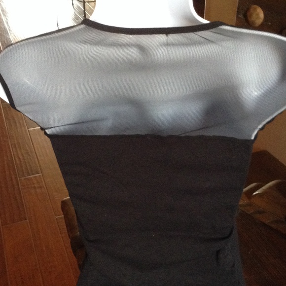 ‼️UNIQUE TOP‼️ - Picture 4 of 4