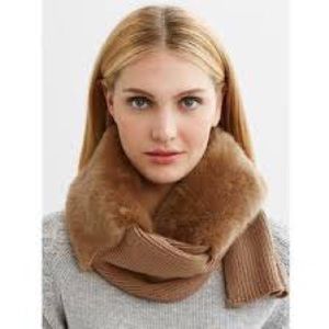 Banana republic Jules Faux Fur Scarf