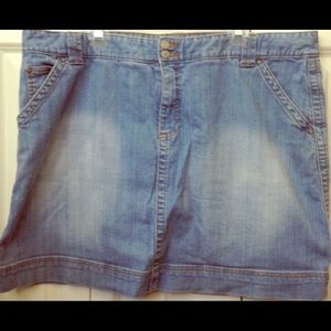 Old Navy Light Washed Jean Skirt