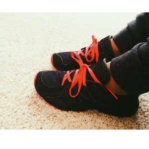 New Balance 867s neon pink / grey