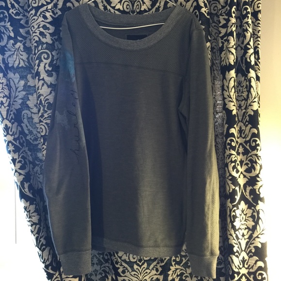 Hurley pullover