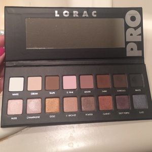 Lorac PRO pallet