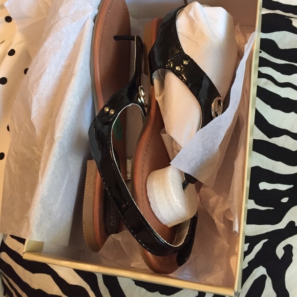 Black Michael kors sandals - Picture 3 of 4