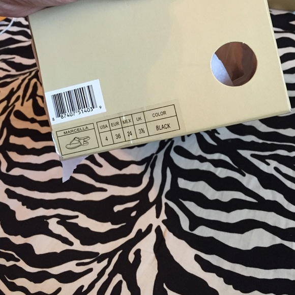 Black Michael kors sandals - Picture 4 of 4
