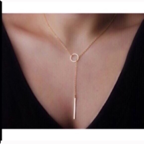 💠💠The MIA Circle necklace - GOLD - Picture 2 of 3