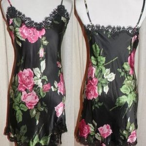 Badgley mishka rose slip dress