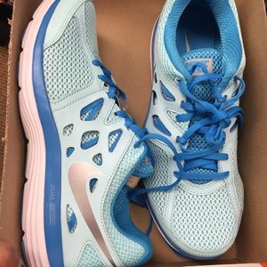 Nike Dual Fusion Lite