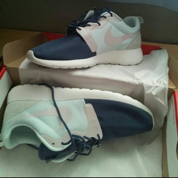 Nike Other - RARE NEW Blue Mens Nike Roshe Runs