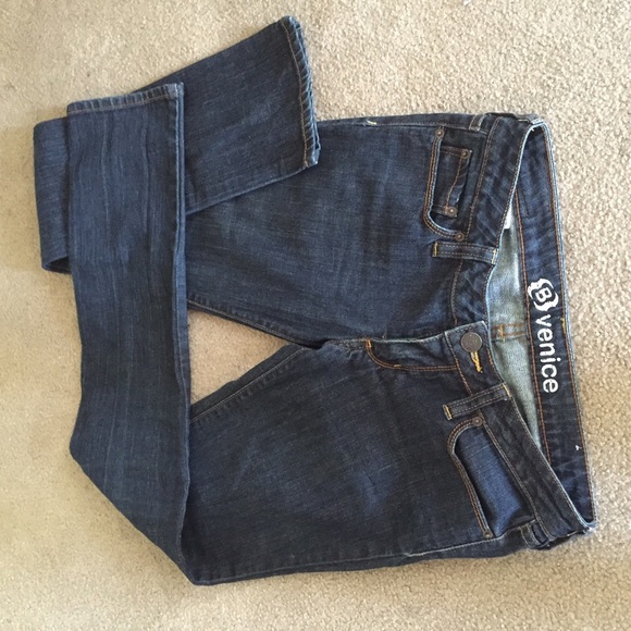 Bullhead jeans, fits like a size 5 - Picture 2 of 4